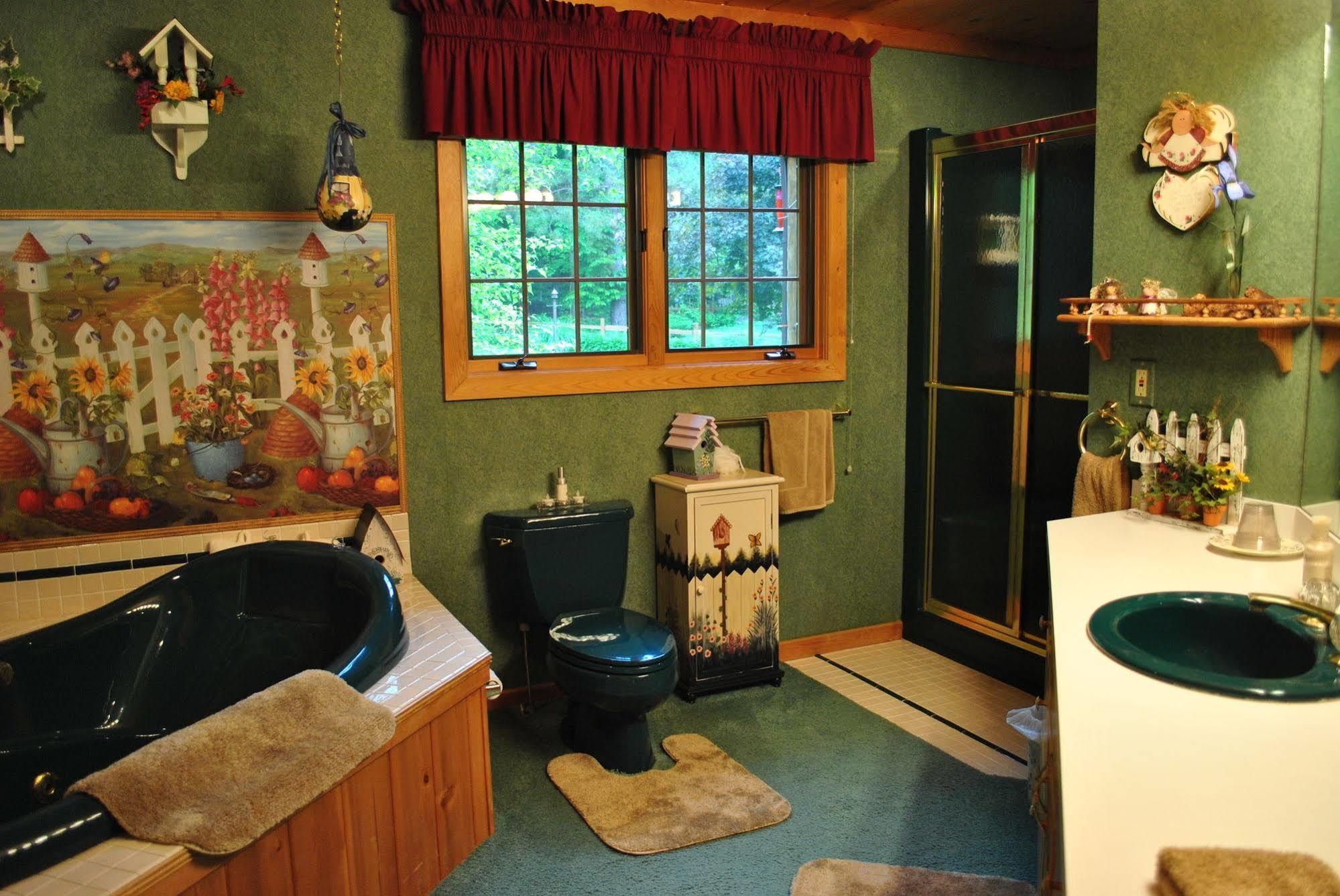 Horton Creek Inn B&B Charlevoix Extérieur photo