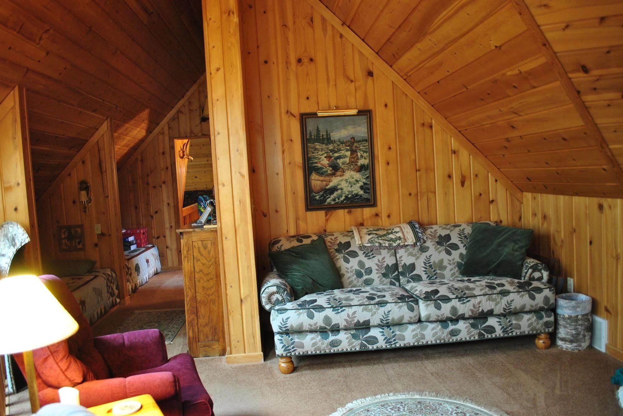 Horton Creek Inn B&B Charlevoix Extérieur photo